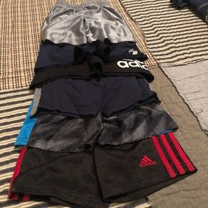 6 pair of shorts 2t